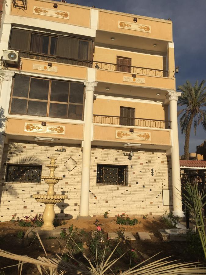 Pyramids Loft Guesthouse カイロ エクステリア 写真